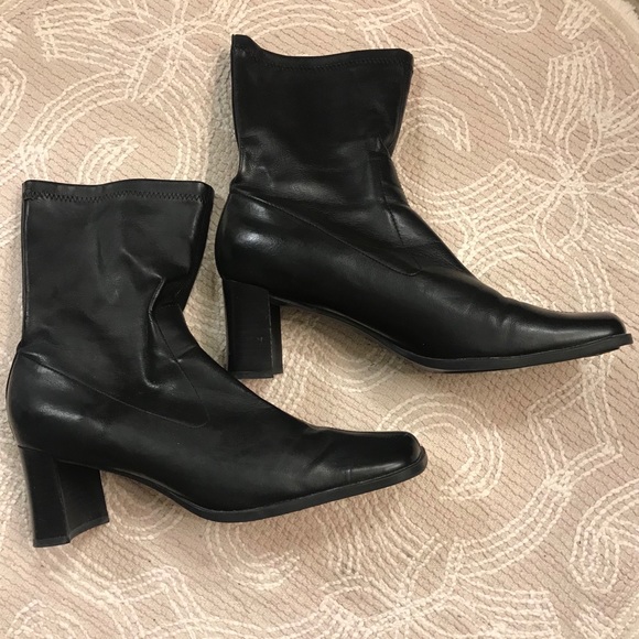 aerosoles black booties